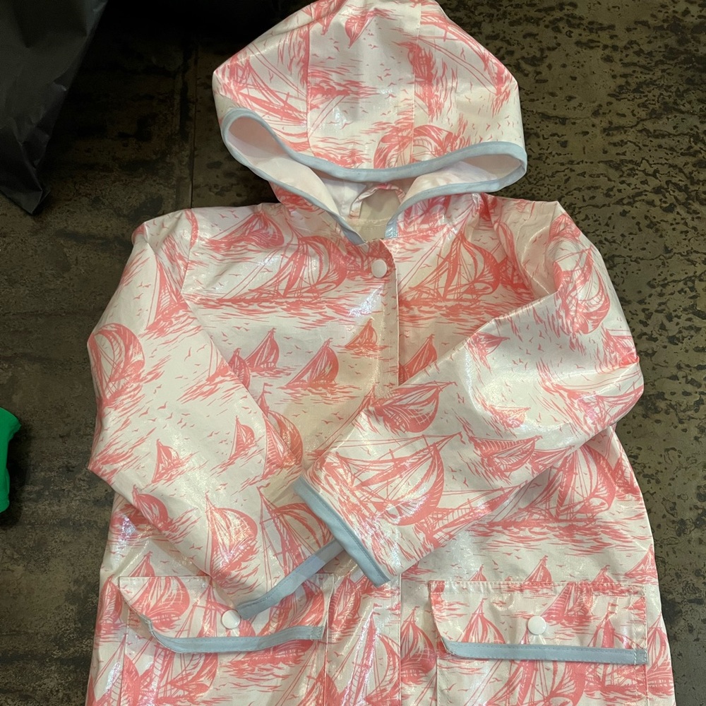 The Beaufort Bonnet Company Liquid Sunshine Slicker in St. Simon’s Sailboat